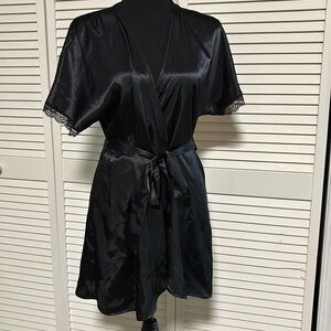 In Bloom Satin Robe | S